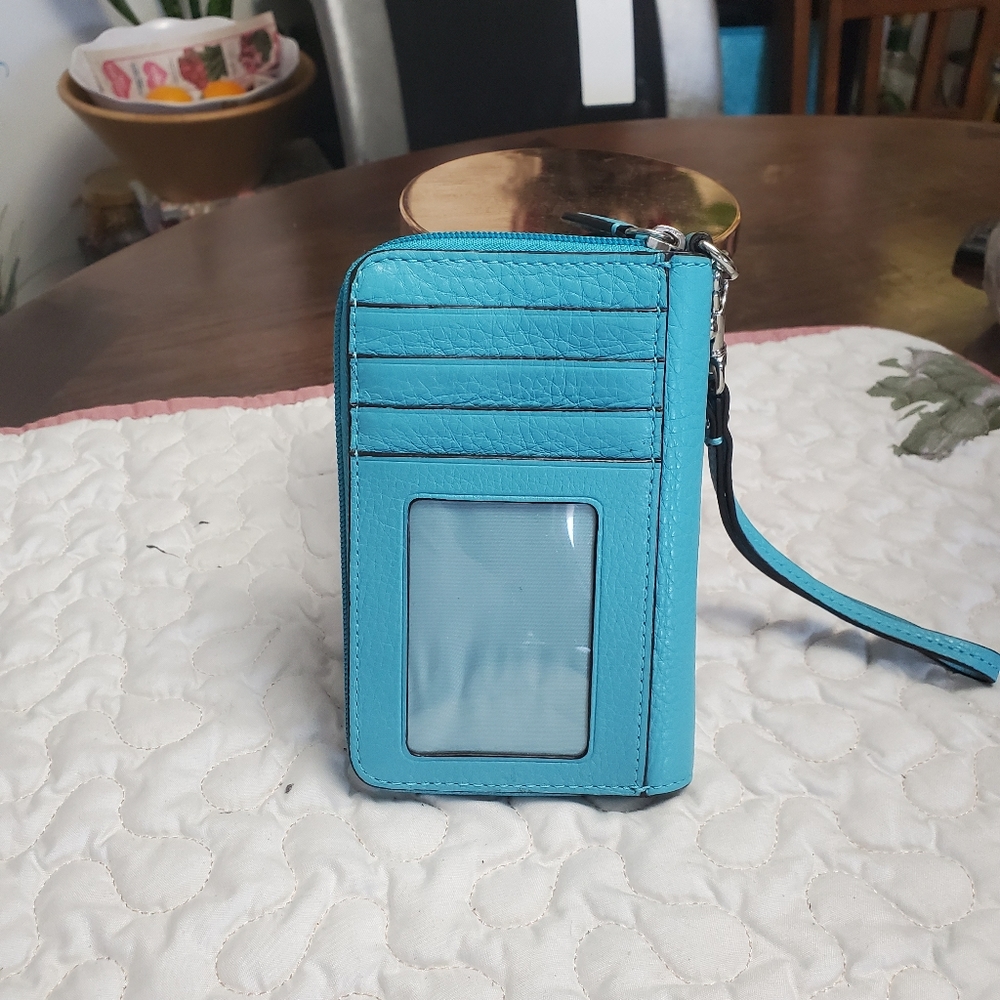 COACH small leather wristlet . - Picture 9 of 14